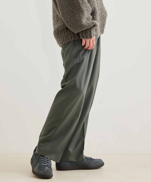ADAM ET ROPE'（アダムエロペ）の「《SOLOTEX》《REPREVE》トロ ワイド テーパード 2タック スラックス/サスティナブル（スラックス・メンズ・ブラック/グリーン系その他2/グレー系その他・S/M/L）」の16枚目の写真