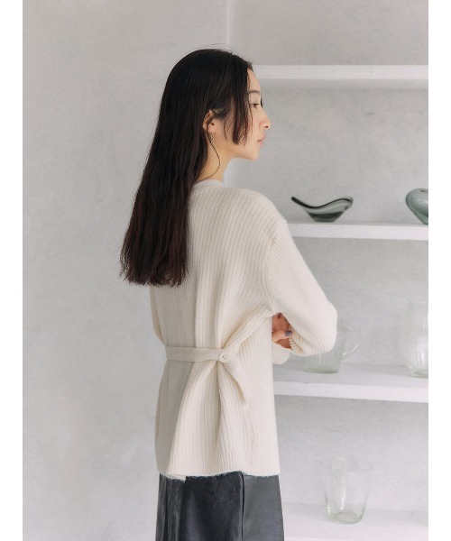 Ayla(アイラ)の「browsing knit cardigan(カーディガン/ボレロ・レディース・ベージュ/ブラック/アイボリー・FREE)」の9枚目の写真