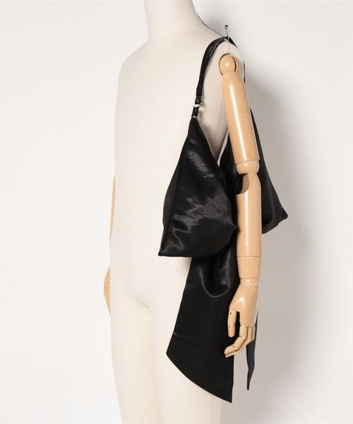 lilLilly(リルリリー)の「サテンビッグリボンバッグ(トートバッグ・レディース・ホワイト/ピンク/ブラック・FREE)」の10枚目の写真