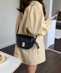 ステッチフラップショルダーバッグ