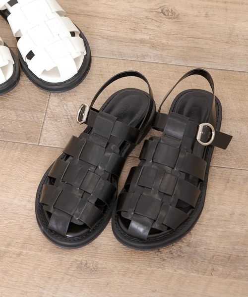 URBAN RESEARCH Sonny Label(アーバンリサーチサニーレーベル)の「グルカサンダル(サンダル・レディース・ブラック/オフホワイト・SMALL/MEDIUM/LARGE)」の1枚目の写真