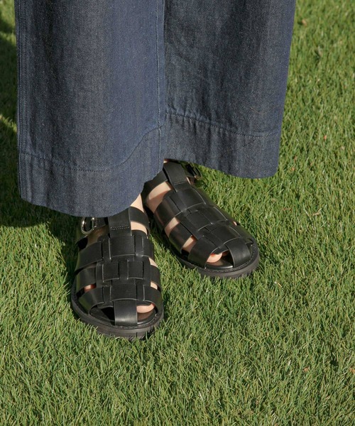 URBAN RESEARCH Sonny Label(アーバンリサーチサニーレーベル)の「グルカサンダル(サンダル・レディース・ブラック/オフホワイト・SMALL/MEDIUM/LARGE)」の5枚目の写真