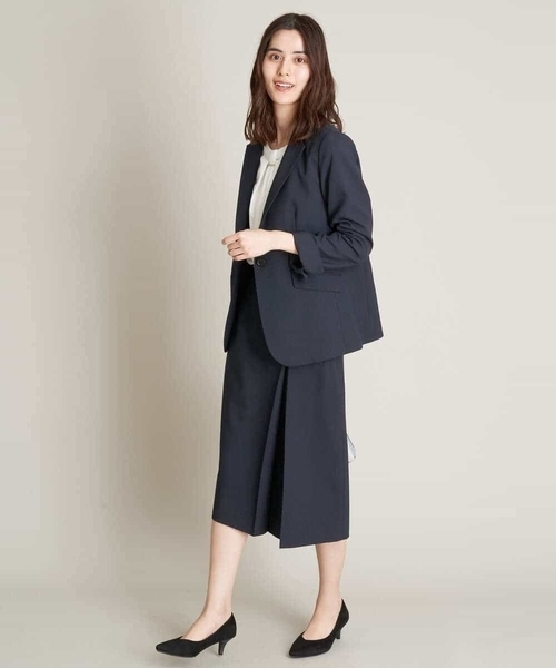 a.v.v(アーヴェヴェ)の「【UVカット/洗える】麻調ストレッチベルテッドタックスカート【麻調シリーズ】(スーツスカート・レディース・ライトグレー/ベージュ/ネイビー・36/38/40/42/34)」の10枚目の写真