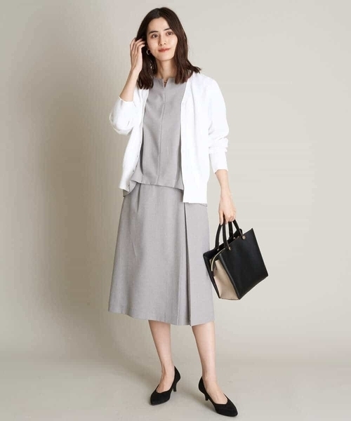 a.v.v(アーヴェヴェ)の「【UVカット/洗える】麻調ストレッチベルテッドタックスカート【麻調シリーズ】(スーツスカート・レディース・ライトグレー/ベージュ/ネイビー・36/38/40/42/34)」の15枚目の写真