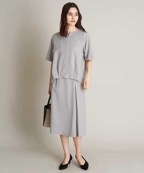 a.v.v(アーヴェヴェ)の「【UVカット/洗える】麻調ストレッチベルテッドタックスカート【麻調シリーズ】(スーツスカート・レディース・ライトグレー/ベージュ/ネイビー・36/38/40/42/34)」の17枚目の写真