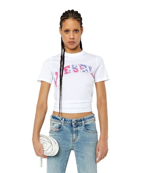 DIESEL(ディーゼル)の「レディース 半袖Tシャツ トップス ロゴ(Tシャツ/カットソー・レディース・ブラック/ホワイト・MEDIUM/LARGE/X-LARGE/SMALL)」の9枚目の写真