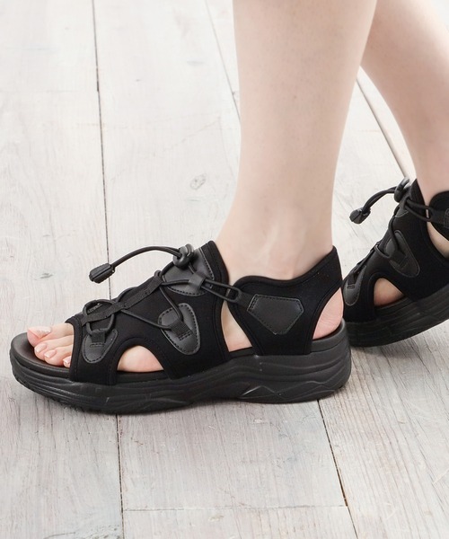 Honeys（ハニーズ）の「コード付スポーツサンダル（サンダル・レディース・ブラック/ブラック×ホワイト・L/LL/S/M）」の10枚目の写真