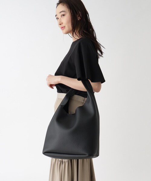 OPAQUE.CLIP（オペークドットクリップ）の「◆ワンショルダーバッグ【A4収納可/軽量】（ショルダーバッグ・レディース・オレンジ/オフホワイト/ブラック・00）」の11枚目の写真