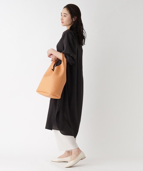 OPAQUE.CLIP（オペークドットクリップ）の「◆ワンショルダーバッグ【A4収納可/軽量】（ショルダーバッグ・レディース・オレンジ/オフホワイト/ブラック・00）」の14枚目の写真