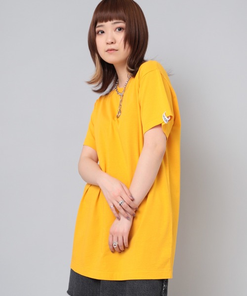 RNA(アールエヌエー)の「M2051 強撚ロング丈スリットT(Tシャツ/カットソー・レディース・ホワイト/イエロー/チャコール・MEDIUM)」の17枚目の写真