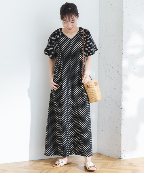 F by ROSSO（エフバイロッソ）の「F by ROSSO　バルーンスリーブワンピース（ワンピース・レディース・ブルー/ドット/ブラック・36/38）」の3枚目の写真