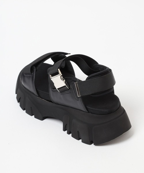 PAGEBOY（ページボーイ）の「ベルトボリュームスポサン（サンダル・レディース・ホワイト/ブラック/チャコールグレー・SMALL/MEDIUM/LARGE）」の16枚目の写真