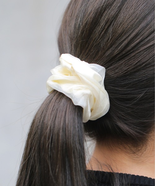 LINFA　（リンファ）の「【Peony/ピオニー】/シンプルカラーシュシュ（ヘアゴム・レディース・アイボリー/ブラック/ブラック系その他/ベージュ/ホワイト・FREE）」の16枚目の写真