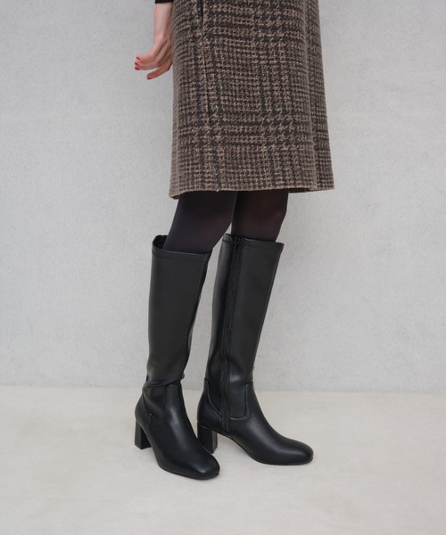 Launa lea（ラウナレア）の「スクエアトゥストレッチロングブーツ(S140)（ブーツ・レディース・アイボリー/ブラック/グレイッシュベージュ/ブラック系その他・S/L/LL/M）」の20枚目の写真