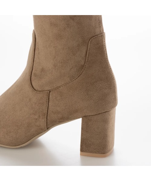 Launa lea（ラウナレア）の「スクエアトゥストレッチロングブーツ(S140)（ブーツ・レディース・アイボリー/ブラック/グレイッシュベージュ/ブラック系その他・S/L/LL/M）」の14枚目の写真