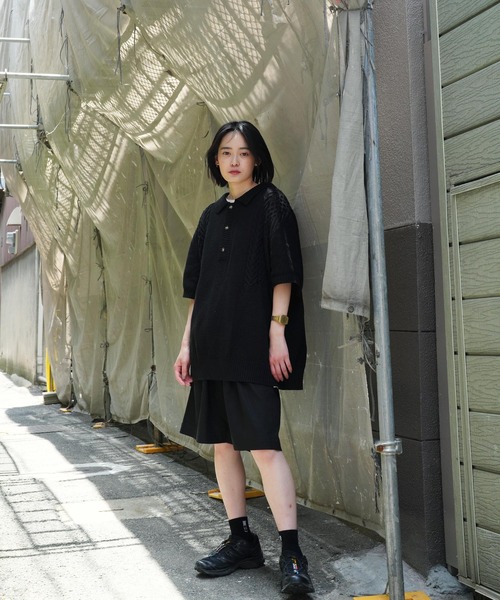 Lulu ＆ Arnie（るるあんどあーにー）の「綿麻 フロント ツータック ショートパンツ（その他パンツ・メンズ・ブラック/グレイッシュベージュ・MEDIUM/LARGE）」の3枚目の写真