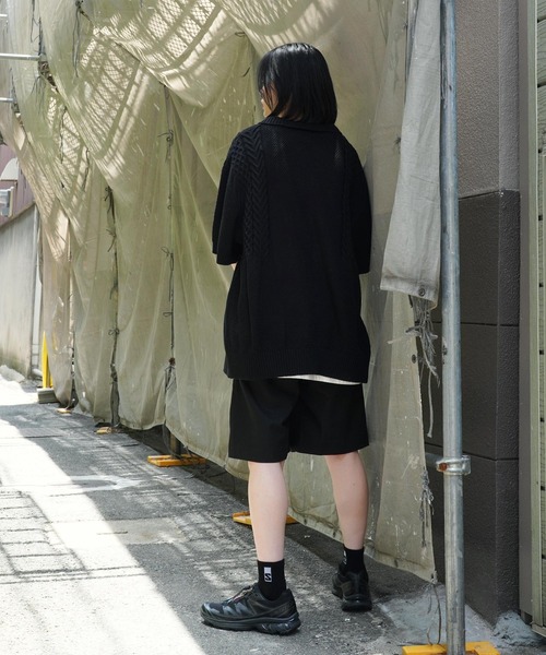 Lulu ＆ Arnie（るるあんどあーにー）の「綿麻 フロント ツータック ショートパンツ（その他パンツ・メンズ・ブラック/グレイッシュベージュ・MEDIUM/LARGE）」の11枚目の写真