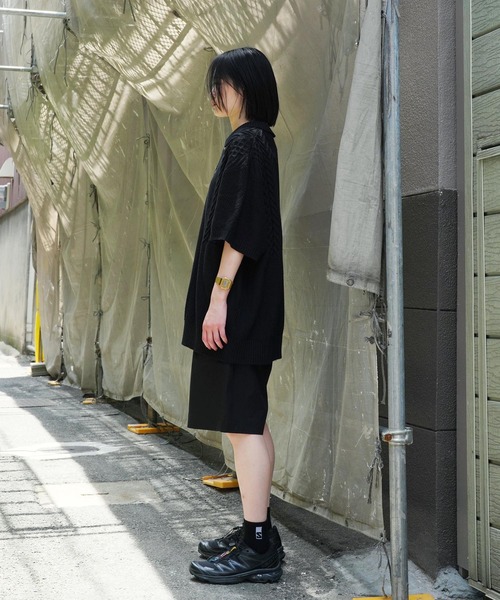 Lulu ＆ Arnie（るるあんどあーにー）の「綿麻 フロント ツータック ショートパンツ（その他パンツ・メンズ・ブラック/グレイッシュベージュ・MEDIUM/LARGE）」の10枚目の写真