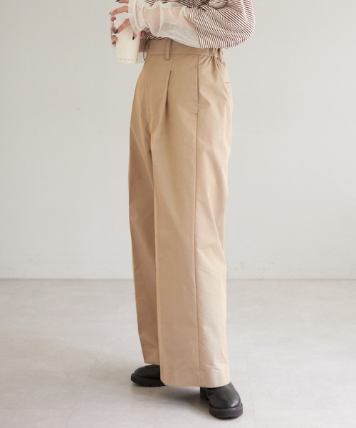 CIAOPANIC TYPY（チャオパニックティピー）の「コーティングタックワイドパンツ（スラックス・レディース・カーキ/ブラック/ベージュ・MEDIUM/SMALL）」の9枚目の写真