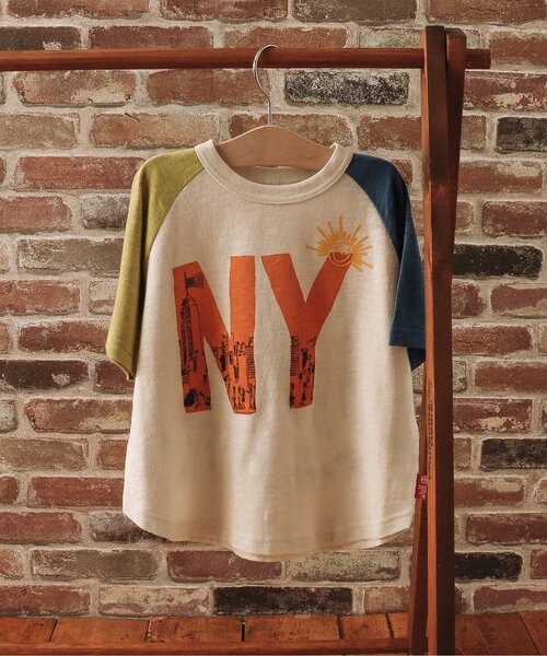 BREEZE（ブリーズ）の「【20周年復刻シリーズ】レジェンドグラフィック ラグランTシャツ（Tシャツ/カットソー・キッズ・アイボリー/オフホワイト/レインボー・140/90/150/120/80/110/130/100）」の3枚目の写真