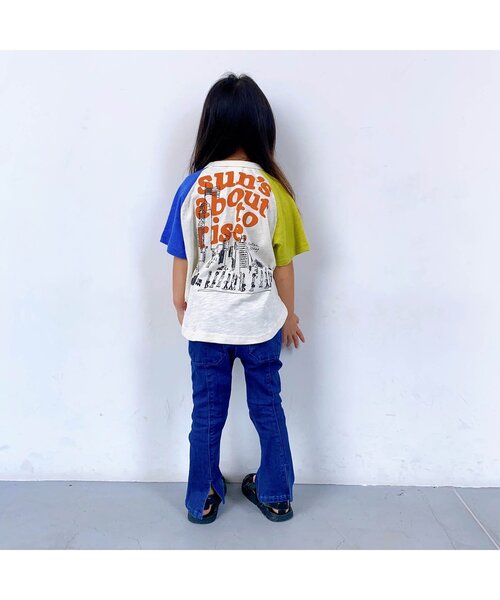 BREEZE（ブリーズ）の「【20周年復刻シリーズ】レジェンドグラフィック ラグランTシャツ（Tシャツ/カットソー・キッズ・アイボリー/オフホワイト/レインボー・140/90/150/120/80/110/130/100）」の17枚目の写真