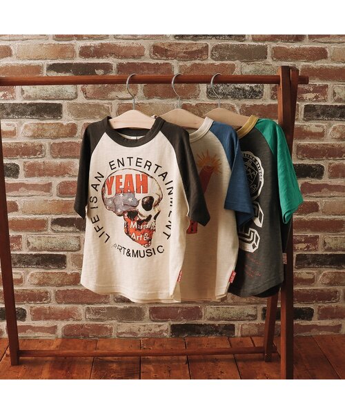 BREEZE（ブリーズ）の「【20周年復刻シリーズ】レジェンドグラフィック ラグランTシャツ（Tシャツ/カットソー・キッズ・アイボリー/オフホワイト/レインボー・140/90/150/120/80/110/130/100）」の13枚目の写真