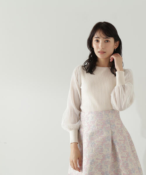 NATURAL BEAUTY BASIC（ナチュラルビューティーベーシック）の「◇チュールスリーブドッキングニット（ニット/セーター・レディース・ブラウン/オフホワイト/ブラック/ブルー・FREE）」の22枚目の写真