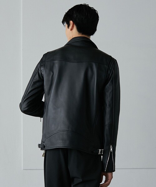 UNITED TOKYO（ユナイテッドトウキョウ）の「ラムレザーダブル