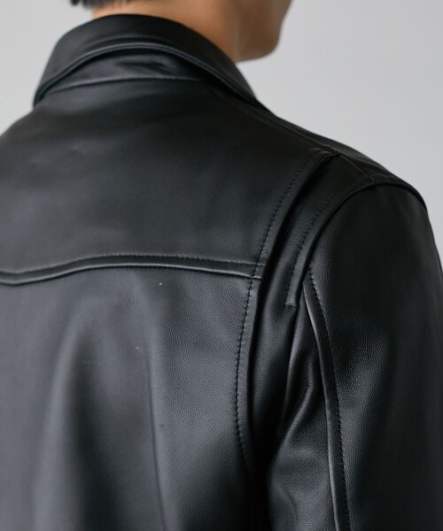 UNITED TOKYO（ユナイテッドトウキョウ）の「ラムレザーダブル