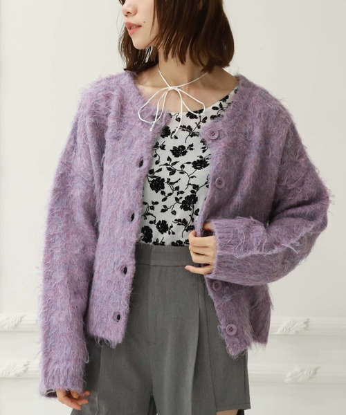 archives（アルシーヴ）の「バックシャン花柄フロッキーチュールＴＯＰＳ（Tシャツ/カットソー・レディース・オフホワイト/ブラック・MEDIUM）」の4枚目の写真