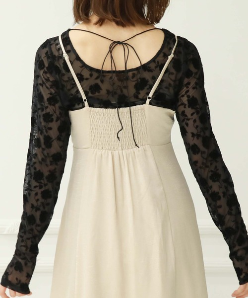 archives（アルシーヴ）の「バックシャン花柄フロッキーチュールＴＯＰＳ（Tシャツ/カットソー・レディース・オフホワイト/ブラック・MEDIUM）」の12枚目の写真