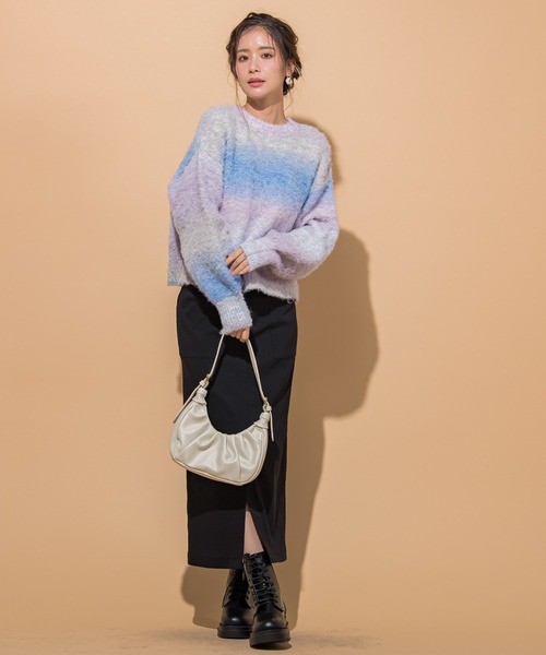 VICKY(ビッキー)の「【KOREAN ITEM】フェイクレザー半月型ショルダーバッグ(ショルダーバッグ・レディース・ブラック/オフホワイト/ブラウン・FREE)」の8枚目の写真