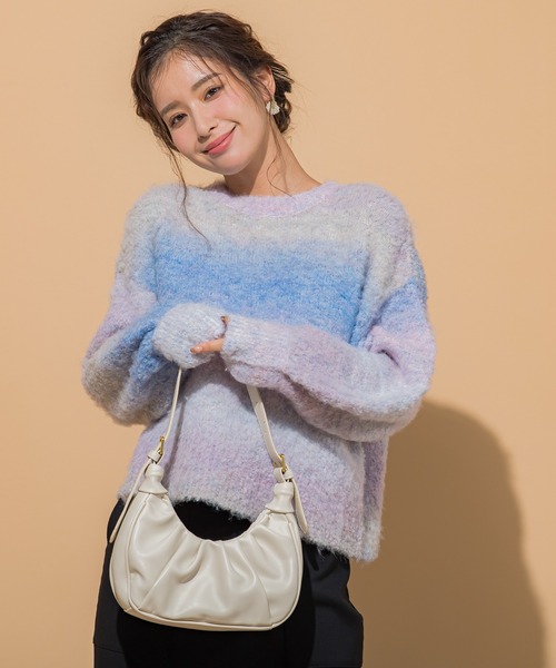 VICKY(ビッキー)の「【KOREAN ITEM】フェイクレザー半月型ショルダーバッグ(ショルダーバッグ・レディース・ブラック/オフホワイト/ブラウン・FREE)」の7枚目の写真