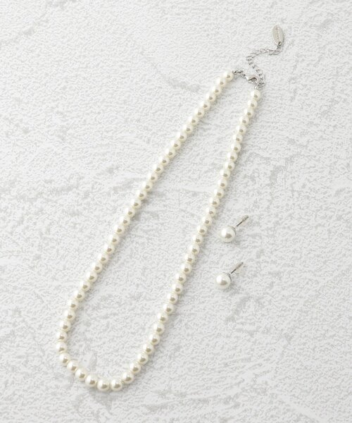 SHOO・LA・RUE（シューラルー）の「◆【セレモニー/2点セット】シンプルパール調ネックレス＆イヤリング又はピアス（ネックレス・レディース・シルバー/ゴールド系/シルバー系/ゴールド・00）」の5枚目の写真