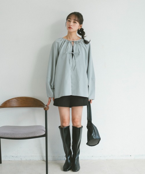 VANNIE U(ヴァニーユー)の「ダブルリボンギャザーブラウス/2WAY着用可能(シャツ/ブラウス・レディース・ホワイト/ブラック/ライトブルー・FREE)」の21枚目の写真