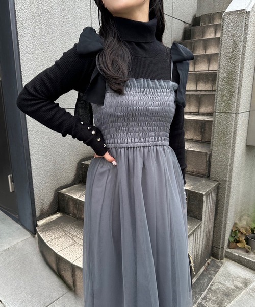 one after another NICE CLAUP(ワンアフターアナザーナイスクラップ)の「肩リボンシャーリングチュールキャミワンピース(ワンピース・レディース・アイボリー/ピンク/グレー・FREE)」の8枚目の写真