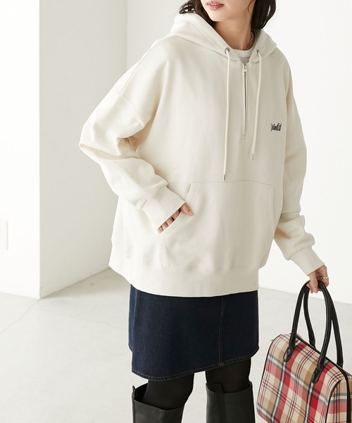 BONLECILL(ボンルシール)の「ロゴ刺繍ハーフZIP 裏毛スウェットパーカー/フーディープルオーバー(パーカー・レディース・ブラック/ネイビー/杢グレー/アイボリー・FREE)」の6枚目の写真