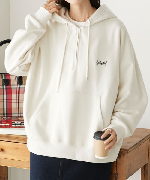 BONLECILL(ボンルシール)の「ロゴ刺繍ハーフZIP 裏毛スウェットパーカー/フーディープルオーバー(パーカー・レディース・ブラック/ネイビー/杢グレー/アイボリー・FREE)」の8枚目の写真