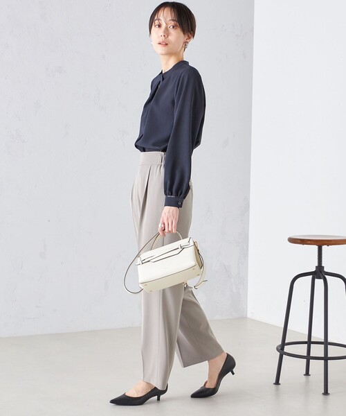 SHIPS(シップス)の「〈手洗い可能〉フロント タック パーツ ブラウス 24SS ◇(シャツ/ブラウス・レディース・ネイビー/ホワイト・ONE SIZE)」の15枚目の写真