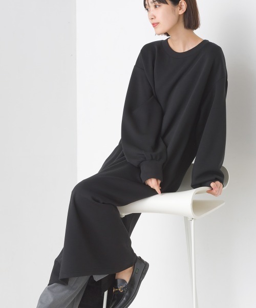 OMNES(オムネス)の「ソフトダンボールニットボリューム袖ワンピース長袖(ワンピース・レディース・ブラック/ベージュ/グレー・FREE)」の1枚目の写真