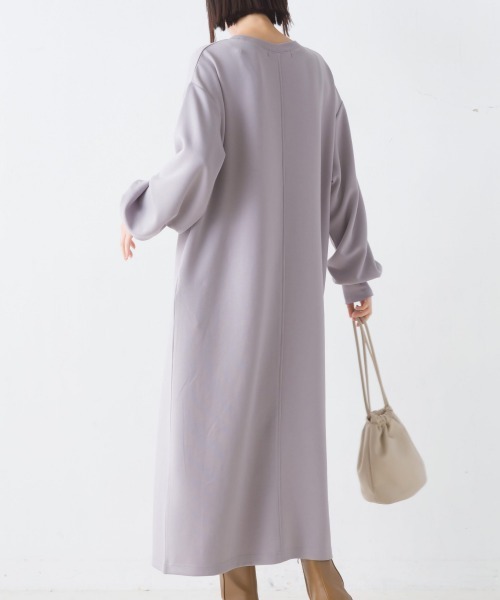 OMNES(オムネス)の「ソフトダンボールニットボリューム袖ワンピース長袖(ワンピース・レディース・ブラック/ベージュ/グレー・FREE)」の14枚目の写真