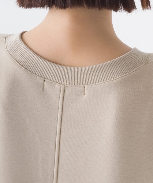 OMNES(オムネス)の「ソフトダンボールニットボリューム袖ワンピース長袖(ワンピース・レディース・ブラック/ベージュ/グレー・FREE)」の21枚目の写真