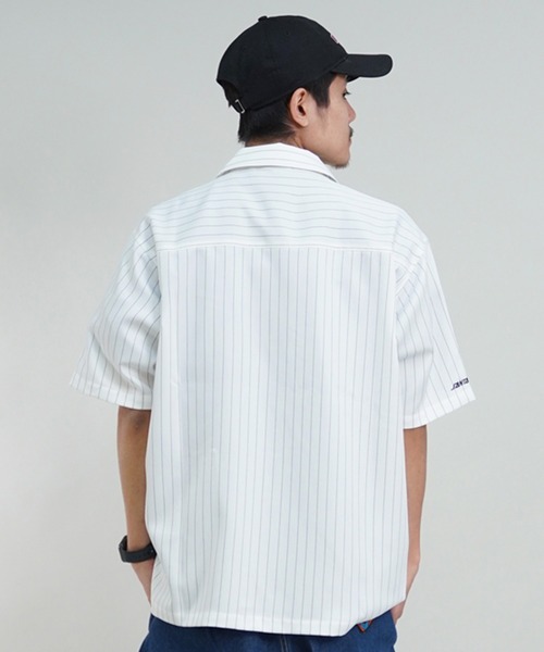 SANTA CRUZ（サンタクルーズ）の「【ムラサキスポーツ限定】SANTACRUZ/サンタクルーズ 半袖シャツ ワークシャツ ストライプ柄 502241204（シャツ/ブラウス・メンズ・ホワイト/ブルー/ライトベージュ・M/L/XL）」の5枚目の写真