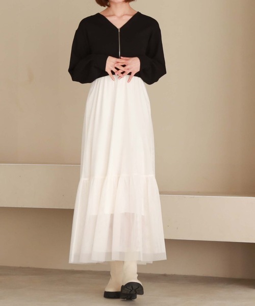 archives(アルシーヴ)の「Fジップリブニット×チュールキャミワンピースSET(ワンピース・レディース・ブラック/アイボリー/ブルー・MEDIUM)」の5枚目の写真