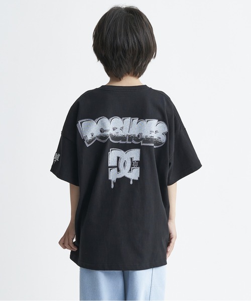 DC SHOES（ディーシーシューズ）の「24 KD TAKEEE8 GRAFF/DCキッズバックプリント半袖Tシャツ（Tシャツ/カットソー・キッズ・ブラック/グレー・150/140/130/120/160）」の3枚目の写真