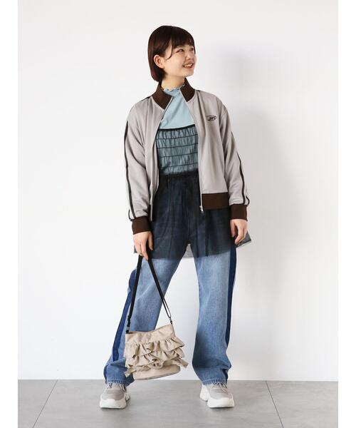 ehka sopo(エヘカソポ)の「チュールシャーリングキャミソール(シャツ/ブラウス・レディース・ブラック/オフホワイト/イエロー・F)」の21枚目の写真