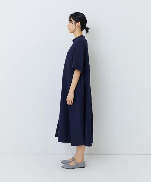 ADIEU TRISTESSE（アデュートリステス）の「モダールリネンコットンワンピース（ワンピース・レディース・ネイビー/サックスブルー・38）」の4枚目の写真