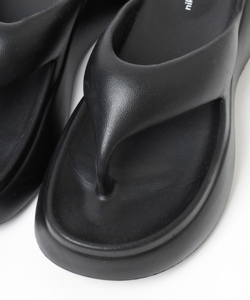 niko and...（ニコアンド）の「オリジナルニコモコトングサンダル（サンダル・レディース・ライトグリーン/ラベンダー/ベージュ/ブラック・LARGE/MEDIUM）」の13枚目の写真