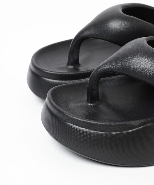 niko and...（ニコアンド）の「オリジナルニコモコトングサンダル（サンダル・レディース・ライトグリーン/ラベンダー/ベージュ/ブラック・LARGE/MEDIUM）」の6枚目の写真