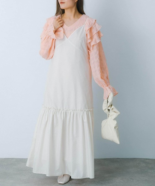 HEYUMM（ヘユム）の「ティアードキャミワンピース（ワンピース・レディース・チャコールグレー/アイボリー/ネイビー・ONE/S）」の4枚目の写真